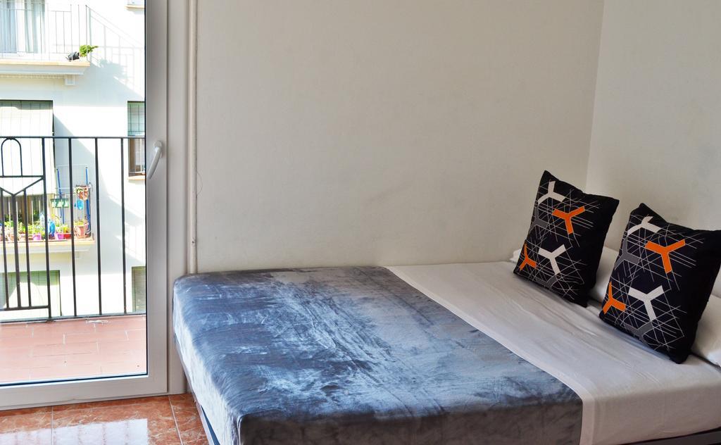 Хостел Mybedbcn Барселона Номер фото